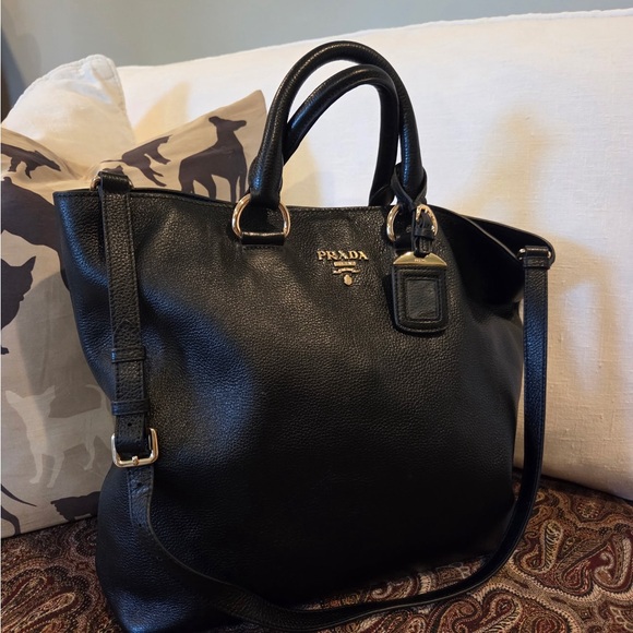 Prada Signature Tote with gold hardware - Picture 1 of 9